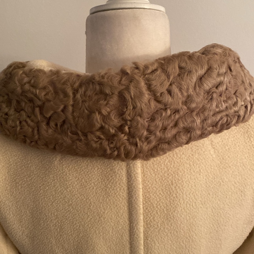 Vintage college TownePlace classics  coat.dry cleaned - Picture 9 of 17